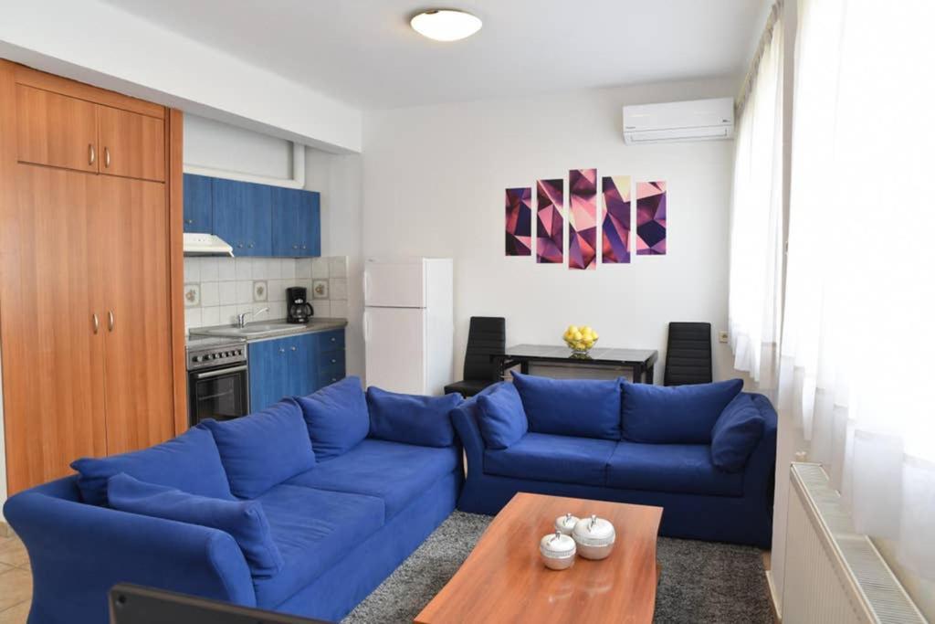 A Modern Bright Studio In The Center Of Kastoria Exterior foto
